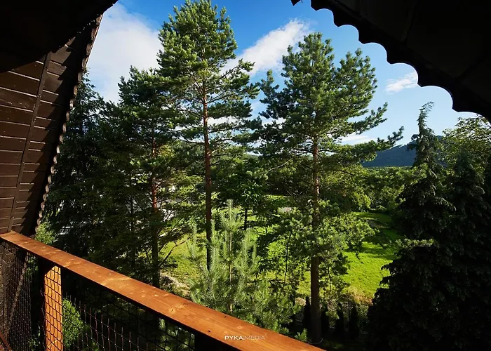 Baza Beskid, - Goraca Bania, Basen, Ogrod, Gory * Bílsko-Bělá